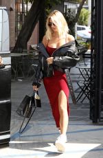 HAILEY BALDWIN Shows a New Blond Hairdo at Nine Zero One Salon in West Hollywood 06/05/2019