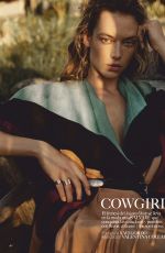 HANNAH FERGUSON in Vogue Magazine, Mexico June 2019