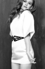 ISLA FISHER in Glass Magazine, Summer 2019