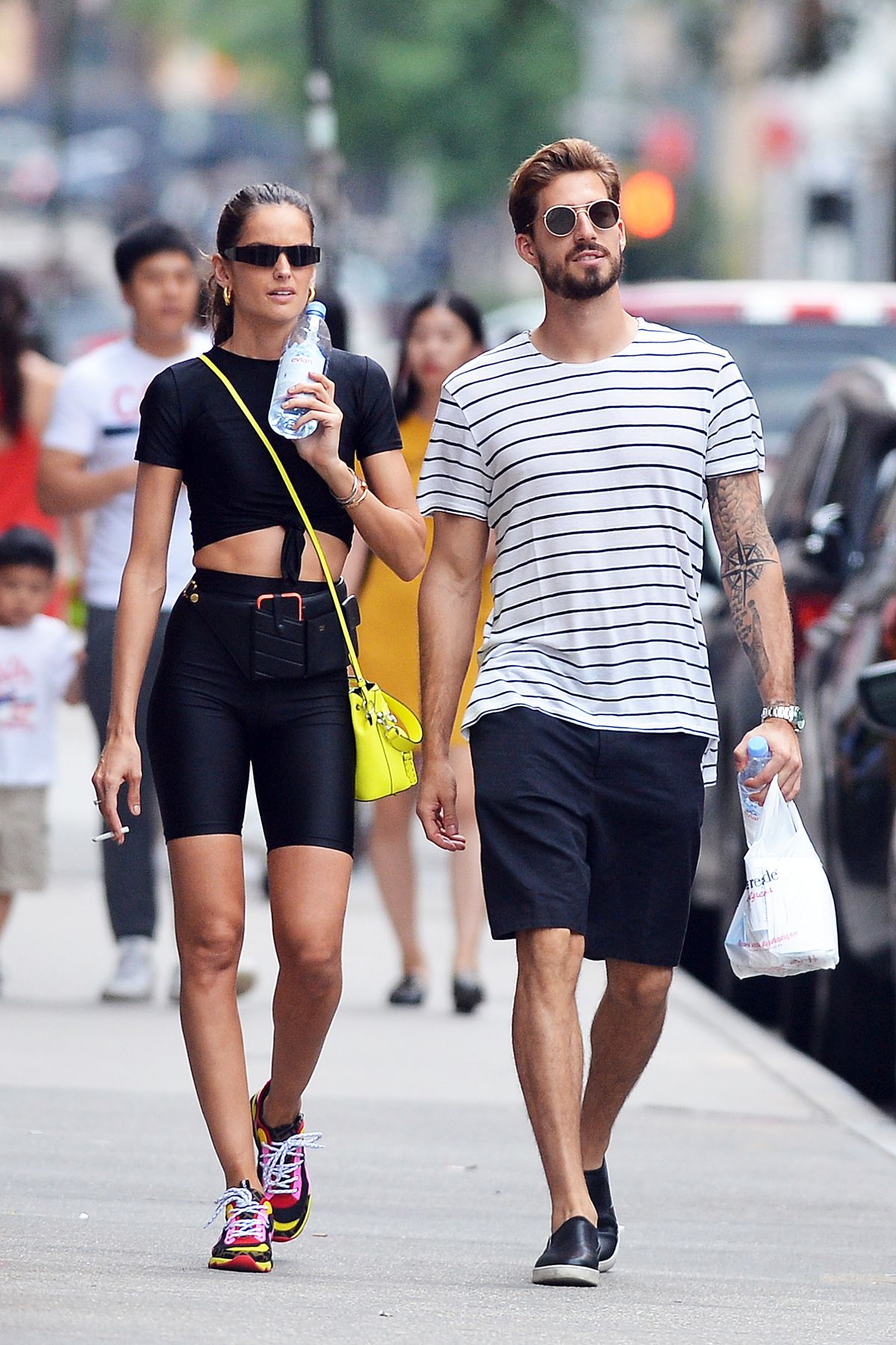izabel-goulart-and-kevin-trapp-leaves-a-gym-in-new-york-06-17-2019-3.jpg