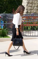 JENNIFER GARNER Arrives at a Church in Brentwood 06/09/2019