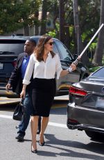JENNIFER GARNER Arrives at a Church in Brentwood 06/09/2019