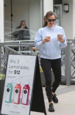 JENNIFER GARNER Leaves Body by Simone in Brentwood 06/22/2019