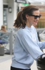 JENNIFER GARNER Leaves Body by Simone in Brentwood 06/22/2019