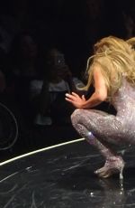 JENNIFER LOPEZ Performs at It