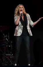 JENNIFER NETTLES Performs at Josh Groban