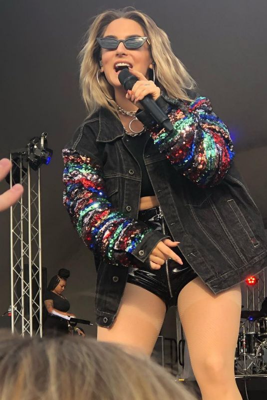 JOANNA JOJO LEVESQUE Performs at Hampton Roads Pride in Norfolk 06/22/2019