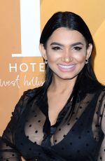KAREN PABA at People en Espanol
