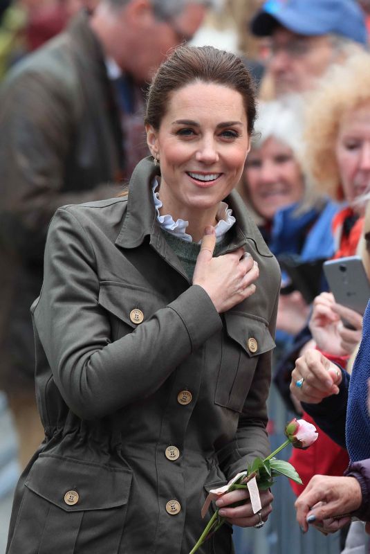 KATE MIDDLETON at Keswick Marketplace at Cumbria 06/11/2019