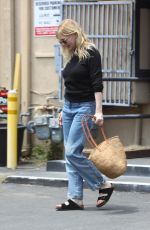 KIRSTEN DUNST Leaves Lakeside Nail Spa in Toluca Lake 06/14/2019