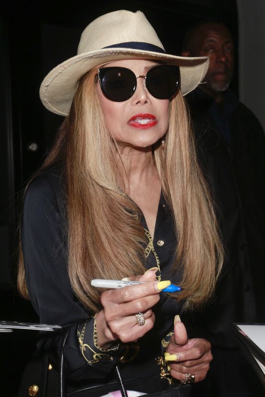 LA TOYA JACKSON at Craig
