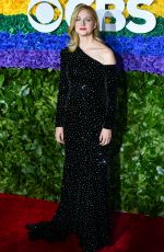 LAURA LINNEY at 2019 Tony Awards in New York 06/09/2019