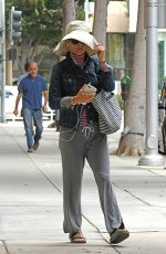 LORI LOUGHLIN Leaves a Nail Salon in Beverly Hills 06/21/2019