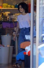 LUCY HALE Shopping at Maxwell Dog in Studio City 06/07/2019
