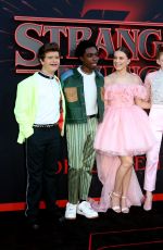 MILLIE BOBBY BROWN, SADIE SINK, Gaten Matarazzo, Caleb McLaughlin, Finn Wolfhard and Noah Schnapp at Stranger Things Premiere