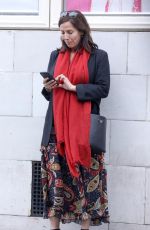 NATALIE IMBRUGLIA Out Shopping in Notting Hill in London 06/01/2019