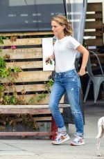 NATALIE PORTMAN Leaves a Local Coffee Shop in Los Feliz 06/25/2019
