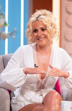 PIXIE LOTT at Lorraine Show in London 06/06/2019