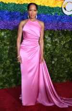 REGINA KING at 2019 Tony Awards in New York 06/90/2019