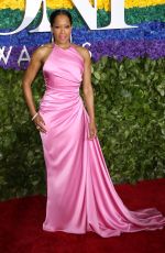 REGINA KING at 2019 Tony Awards in New York 06/90/2019