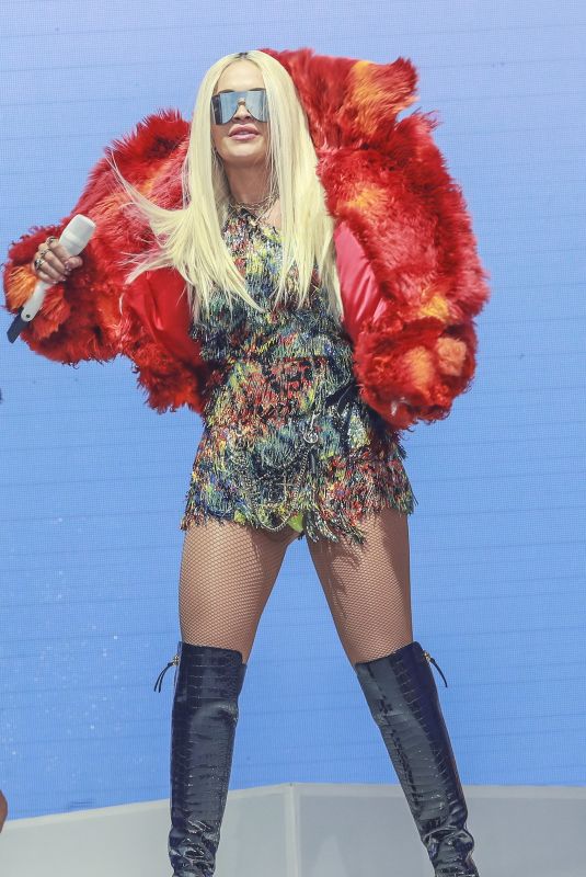 RITA ORA Performs at 2019 Orange Warsaw Festival 05/31/2019