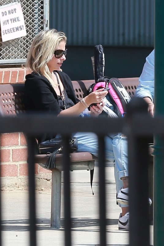 SARAH MICHELLE GELLAR at a Park in Pacific Palisades 06/14/2019