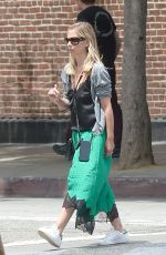 SARAH MICHELLE GELLAR Out Shopping in Los Angeles 06/13/2019