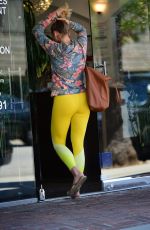 SHANTEL VANSANTEN Leaves a Nail Salon in Studio City 06/19/2019