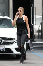 SOFIA RICHIE Shopping at XIV Karats in Beverly Hills 06/14/2019