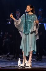 SOPHIE ELLIS-BEXTOR Performs at Usher Hall in Edinburgh 06/11/2019