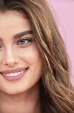 TAYLOR HILL at CFDA Fashion Awards in New York 06/03/2019