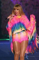 TAYLOR SWIFT Performs at 2019 Iheartradio Wango Tango in Los Angeles 06/01/2019