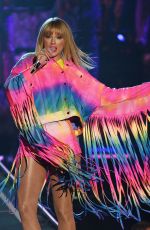 TAYLOR SWIFT Performs at 2019 Iheartradio Wango Tango in Los Angeles 06/01/2019