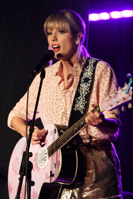 TAYLOR SWIFT Performs at Stonewall Inn in New York 06/14/2019