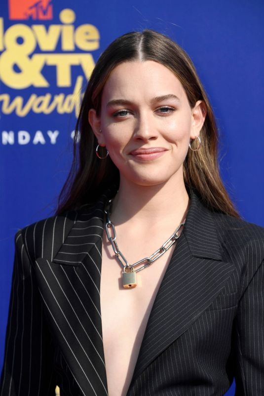 VICTORIA PEDRETTI at 2019 MTV Movie & TV Awards in Los Angeles 06/15/2019