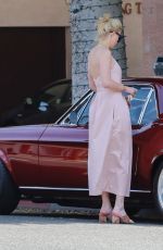 AMBER HEARD at a Gas Station in Los Angeles 07/09/2019