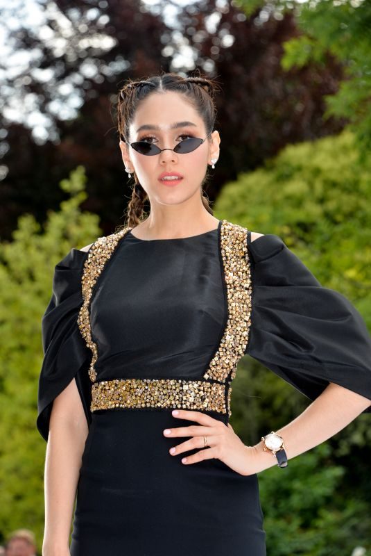 ARAYA HARGATE at Ralph&Russo Haute Couture Show at Paris Fashion Week 07/01/2019