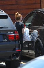 ARIEL WINTER Leaves a Vet in Sherman Oaks 07/07/2019