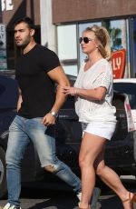 BRITNEY SPEARS at Le Pain in Beverly Hills 07/12/2019