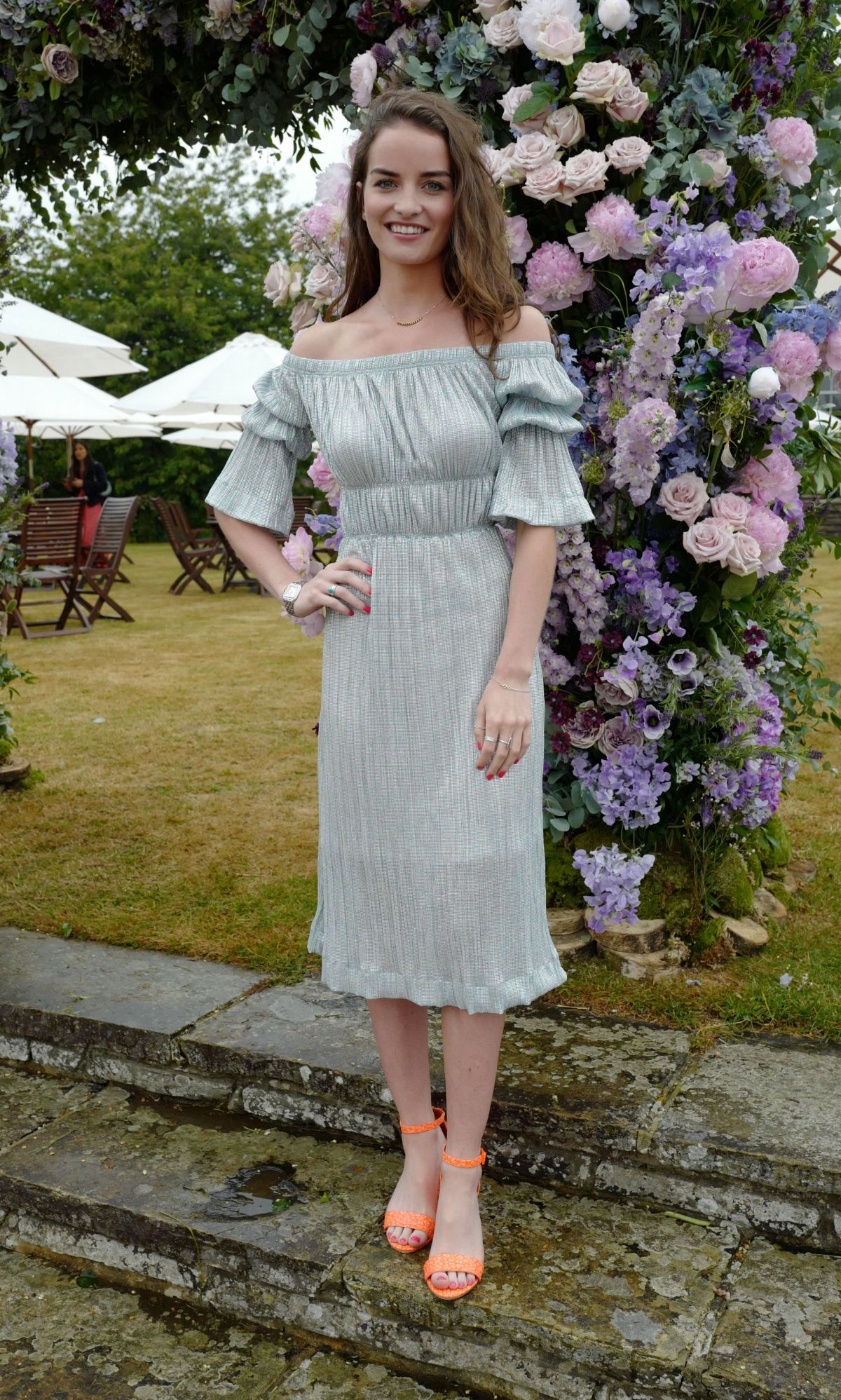 catie-munnings-at-cartier-style-et-luxe-at-goodwood-festival-of-speed
