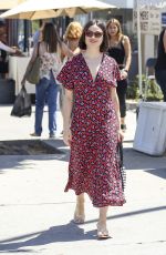 CRYSTAL REED Buys Flowers and Jewelry in Los Angeles 07/25/2019