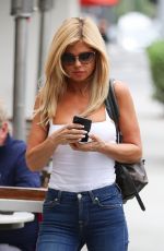 DONNA D