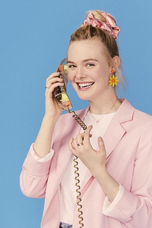 ELLE FANNING - The Baby-Sitters Club Promos