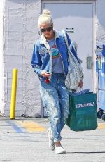 GWEN STEFANI Out Shopping in Los Angeles 07/08/2019