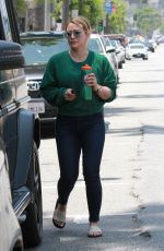 HILARY DUFF Sshopping at Barnes & Noble in Studio City 07/05/2019
