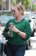 HILARY DUFF Sshopping at Barnes & Noble in Studio City 07/05/2019