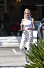IRELAND BALDWIN Leaves 7-11 in Los Angeles 07/27/2019