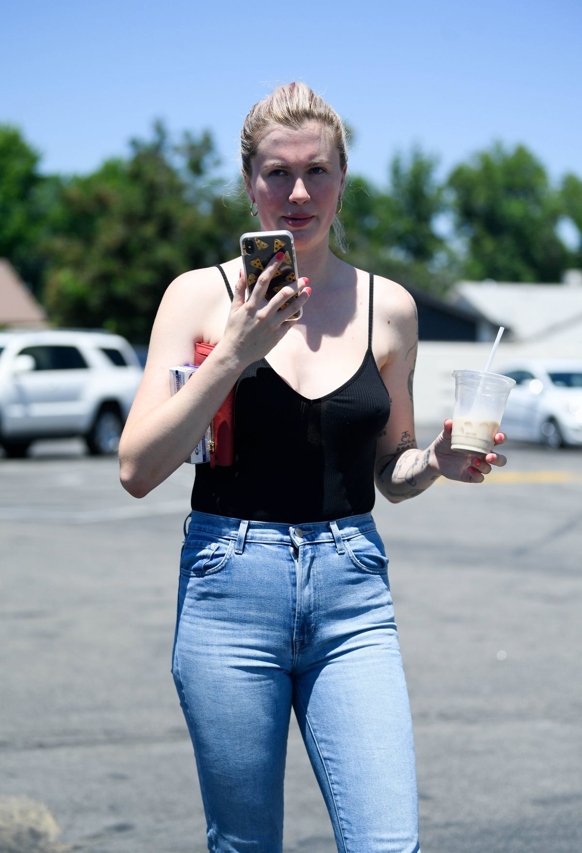 IRELAND BALDWIN Out and About in Los Angeles 07/11/2019 – HawtCelebs1200 x 1757