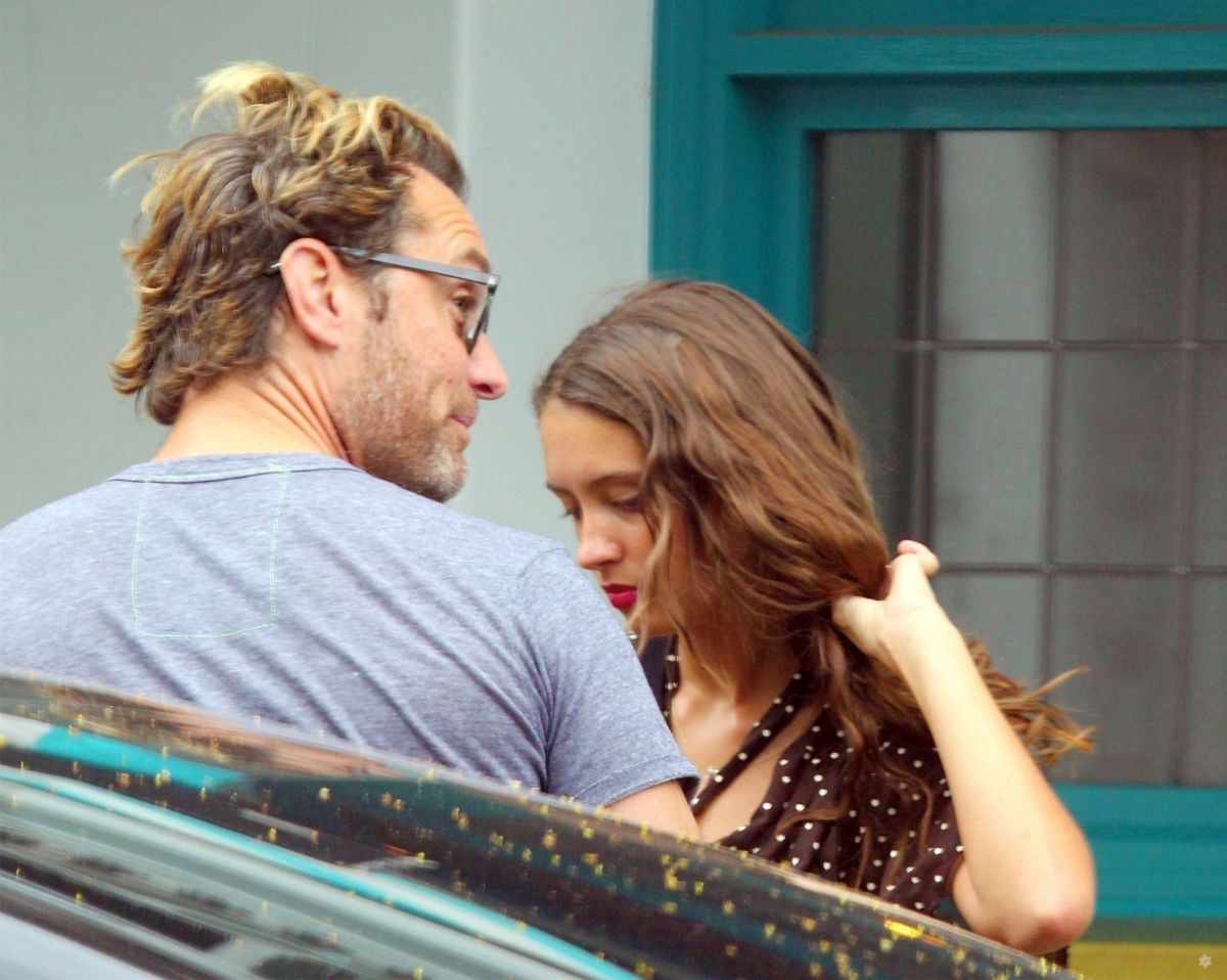iris-and-jude-law-out-for-lunch-in-london-07-14-2019-2.jpg