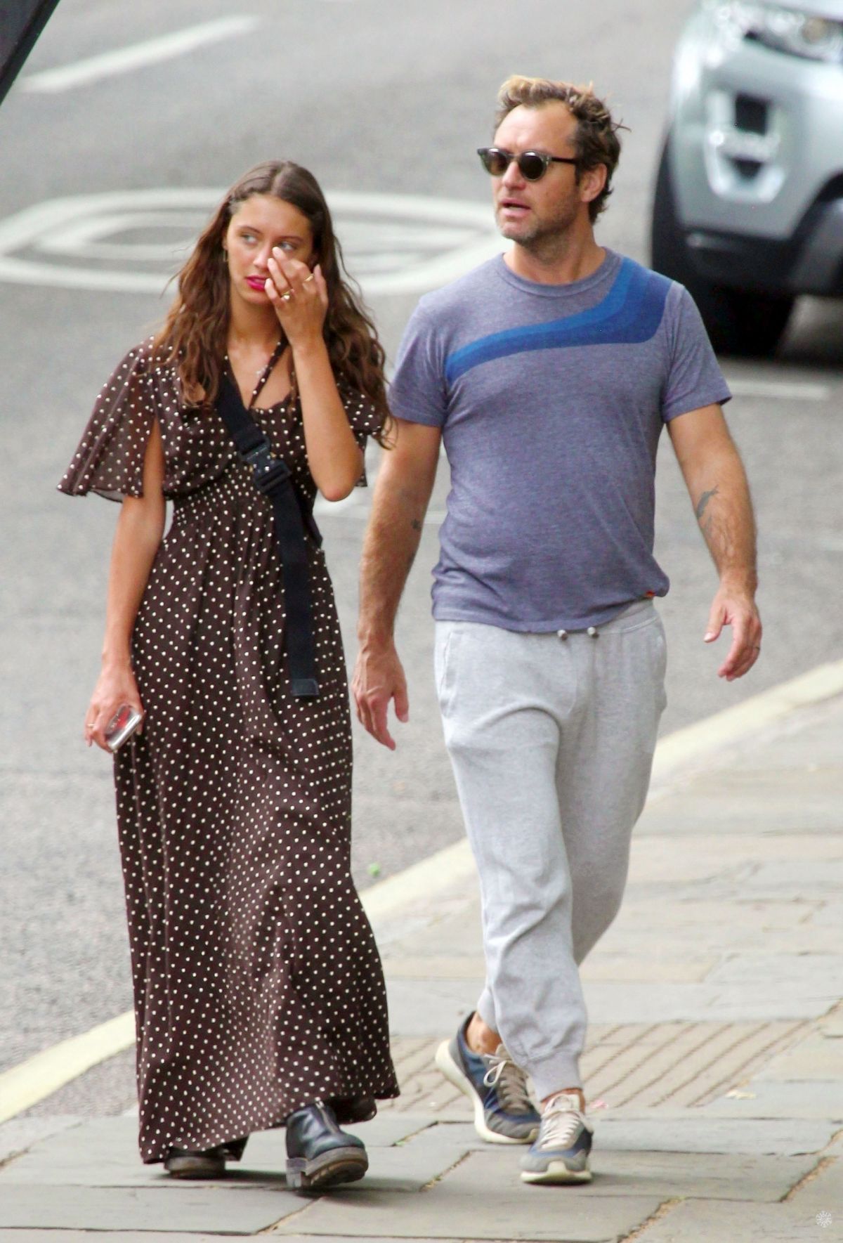 iris-and-jude-law-out-for-lunch-in-london-07-14-2019-4.jpg